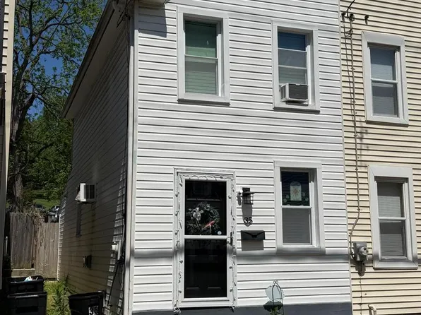 35 Union St, Westminster, MD 21157
