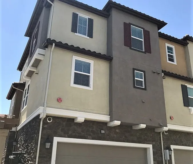 16128 Sereno — Photo 1