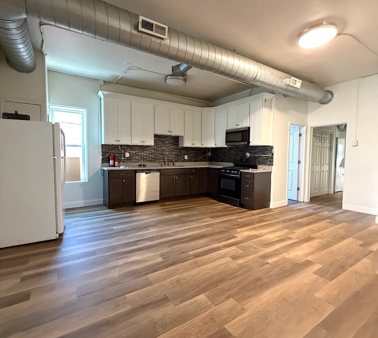 3 bed, 1500 sqft, $2,775 — Photo 1