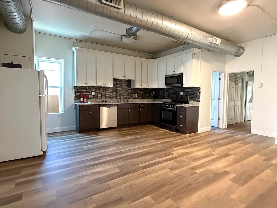 15 Washington St #2
