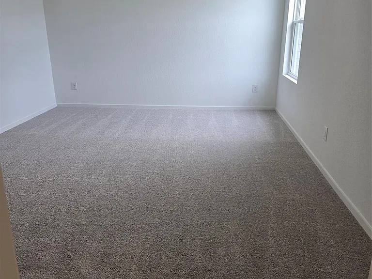 25560 Blossom Ct — Photo 13