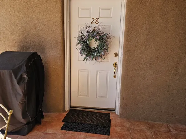 663 Bishops Lodge Rd APT 28, Santa Fe, NM 87501