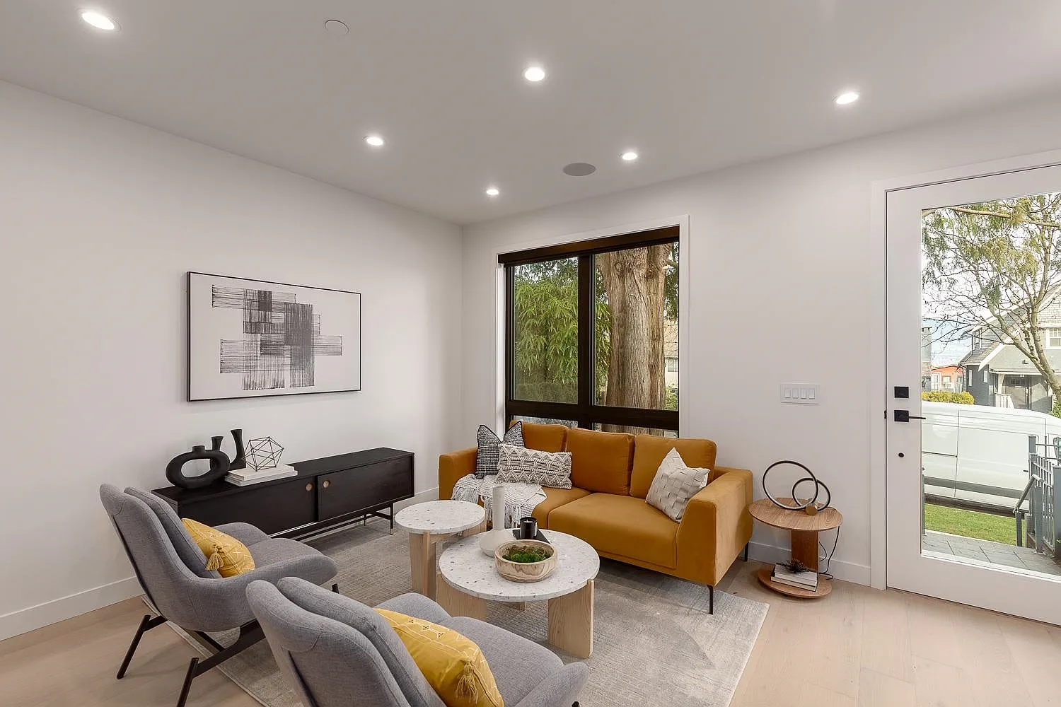 3 bed, 1500 sqft, $6,750 — Photo 4