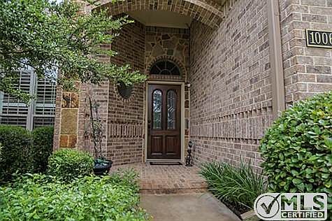 2nd image of 1006 Cumberland Trl
