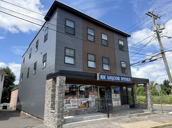 64 S Center St APT 11