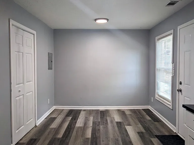 2429 Peachwood Cir NE #1 — Photo 4