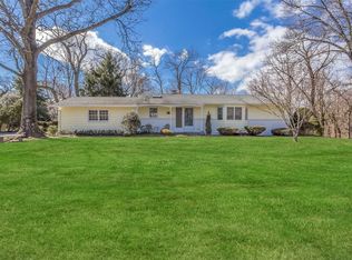 11 Conscience Bay Rd, Setauket, NY 11733