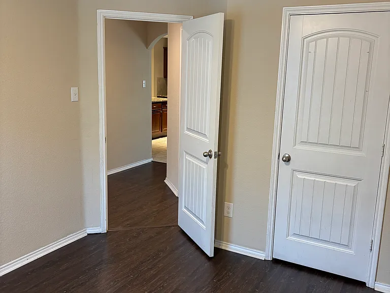 2047 Enchanted Rock Dr — Photo 15