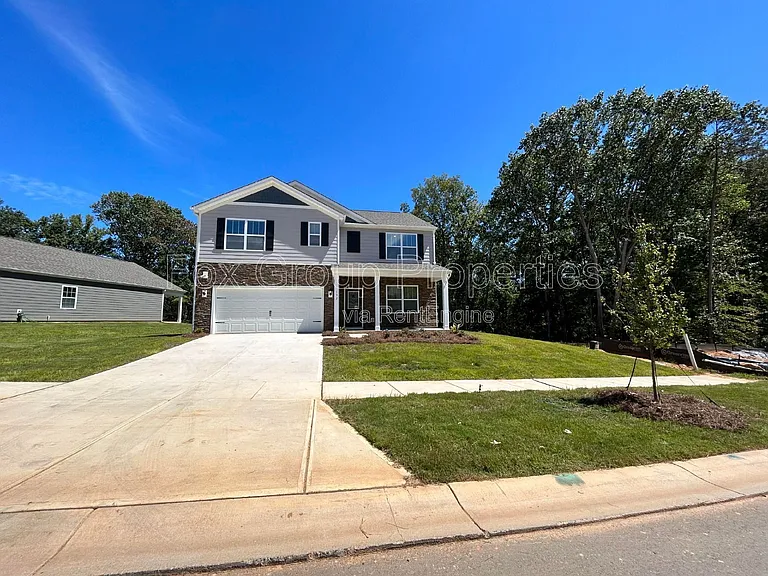 132 Scotsway Ct — Photo 4