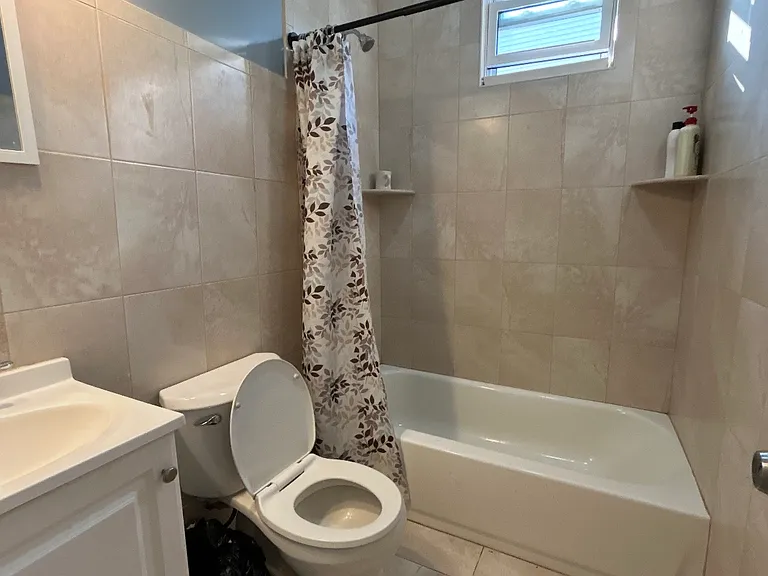851-853 Main St #2 — Photo 5