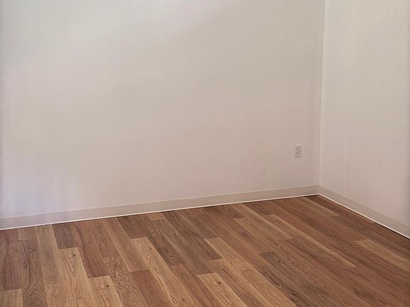 3rd image of 7120 Marbury Ct