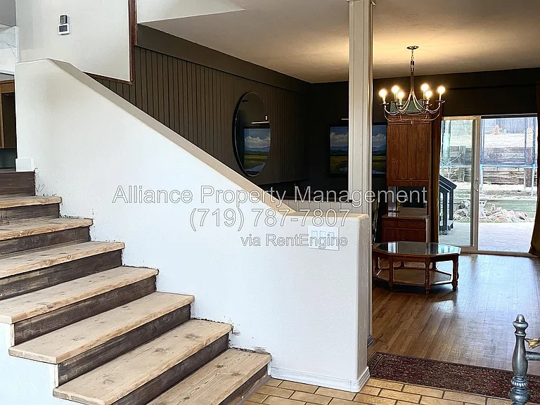 2168 Wildwood Dr — Photo 3