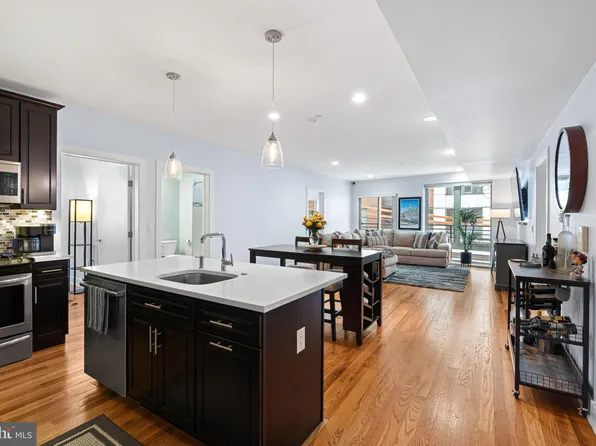 233 Poplar St APT 5, Philadelphia, PA 19123