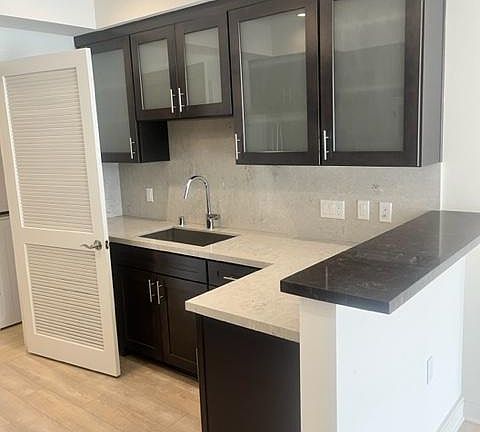 3rd image of 1157 S Bundy Dr APT 401