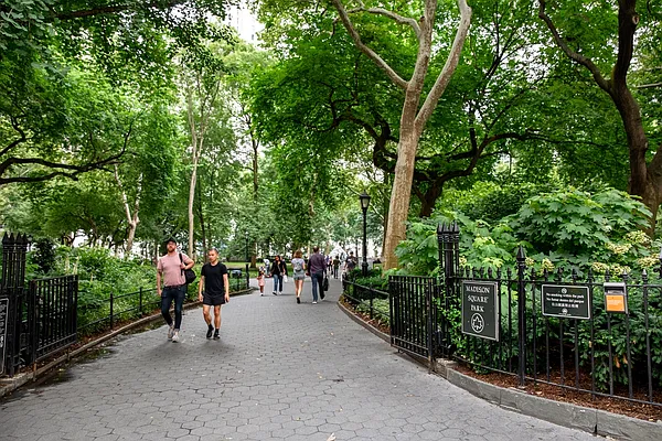 Rented by Bozzuto Management | media 43