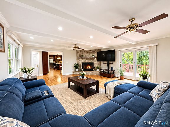 5th image of 11 Joan Road