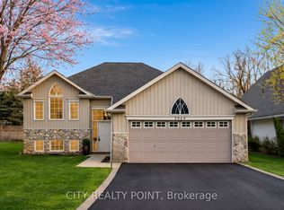 3964 Alcina Ave, Innisfil, ON L9S2M1
