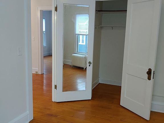 3rd image of 3411 Hennepin Ave S #5