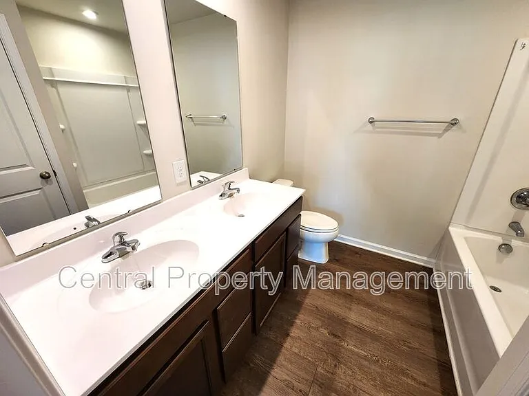 165 Sarnesfield Way — Photo 25