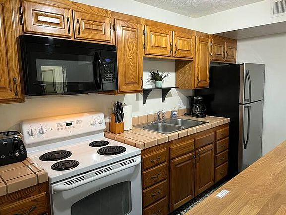 2nd image of 860 S Village Rd #8