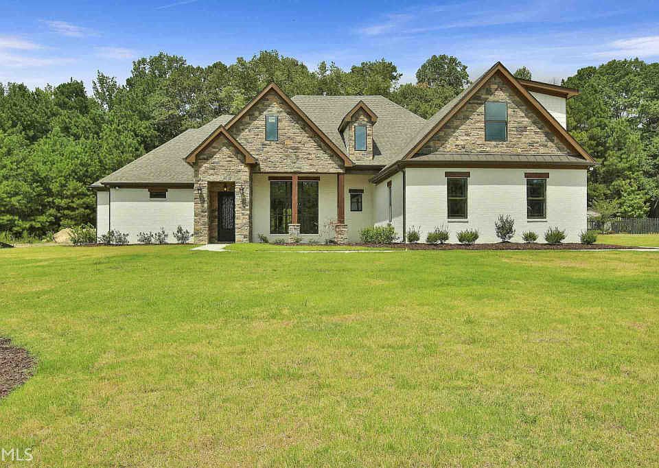 1st image of 140 Berry Hill Ln