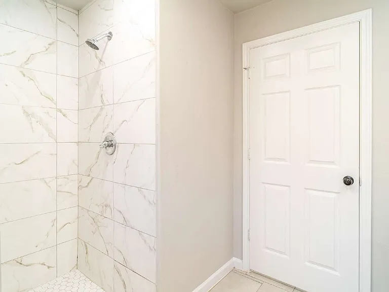 11623 Rowan Ln — Photo 15