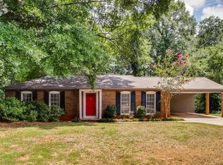 255 Willow Springs Dr, Roswell, GA 30075