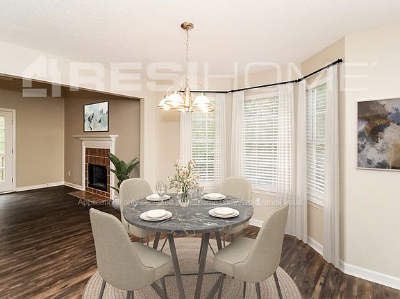 3rd image of 1368 Camrose Ct