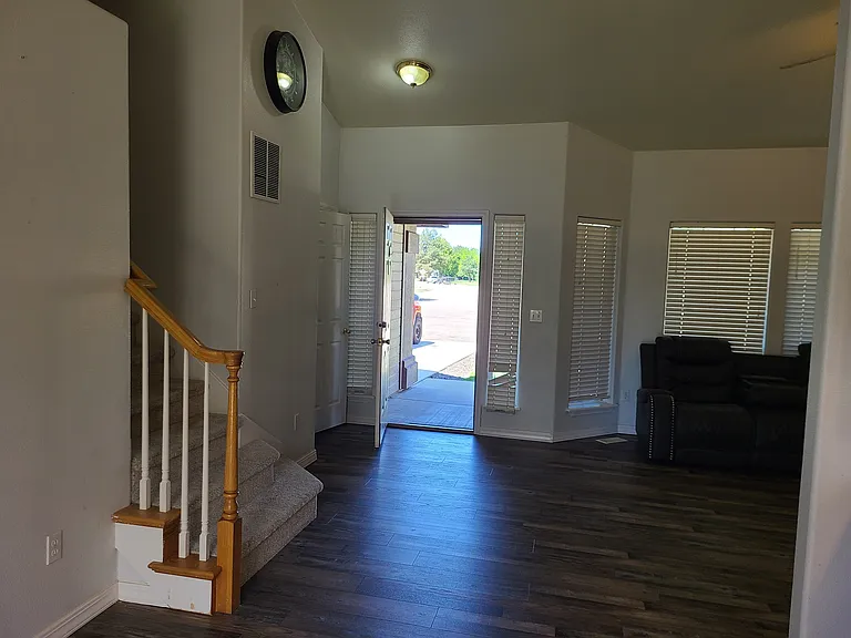 2262 N Aronmink Way — Photo 4