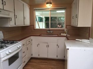 1843 Little John Ln, Santa Rosa, CA 95405