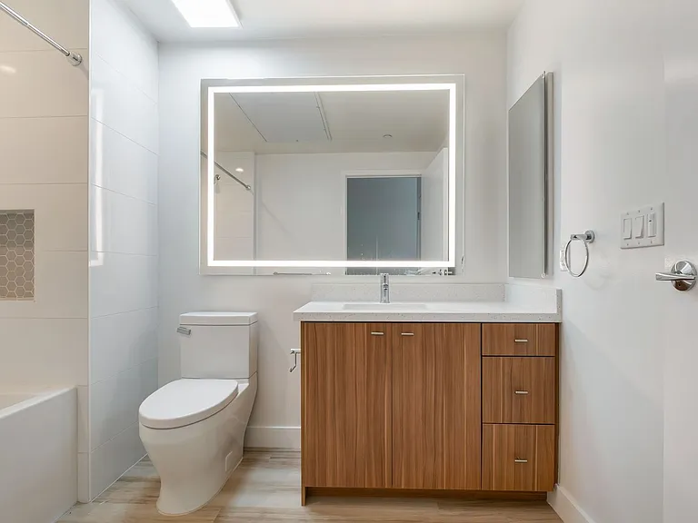 Uptown Lofts — Photo 14