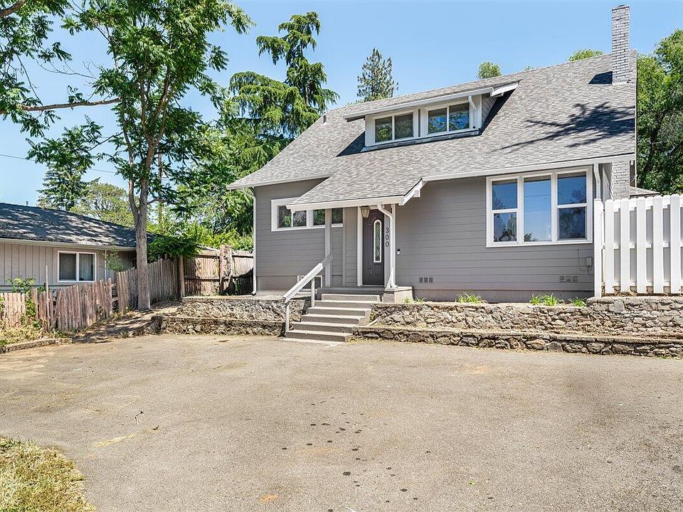 1st image of 300 Sunrise Ave
