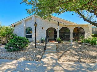 317 Fenwick Dr, Windcrest, TX 78239