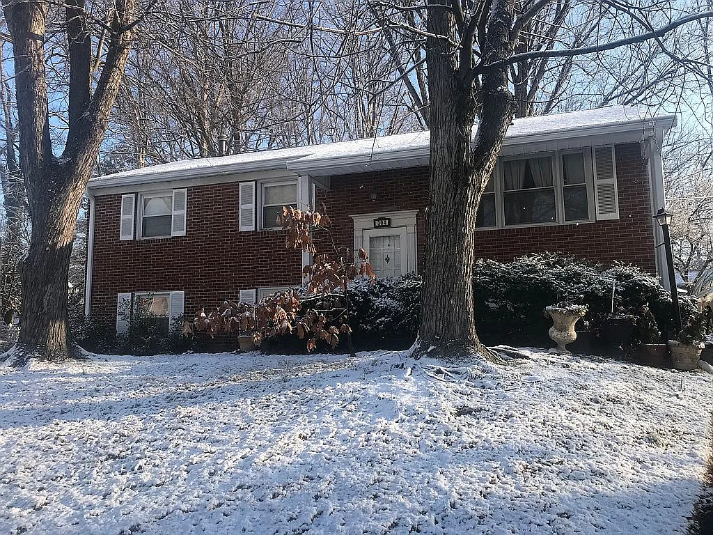 304 Woodland Rd photo 1