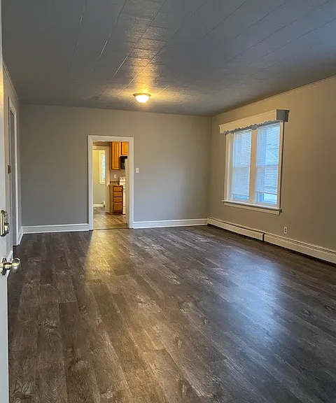 121 Sharpless St — Photo 1
