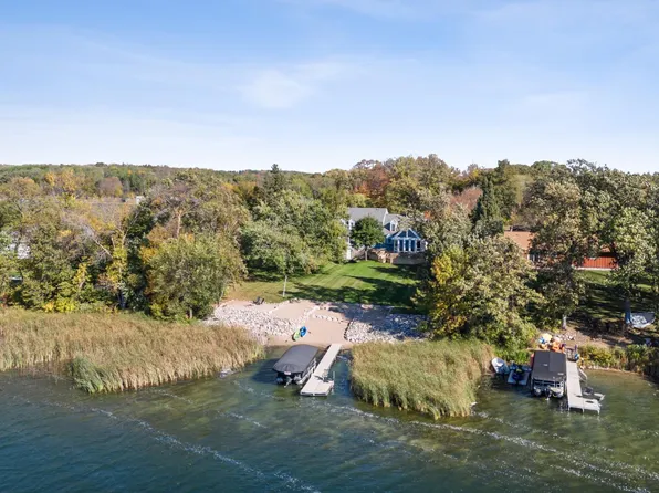 2513 N Long Lake Rd, Detroit Lakes, MN 56501