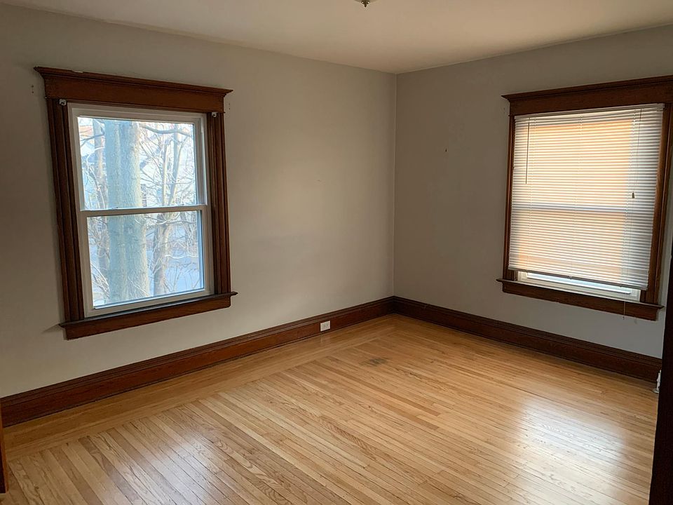 Bedroom #1
