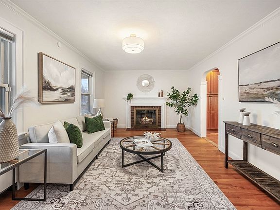 3rd image of 43 Wakefield St