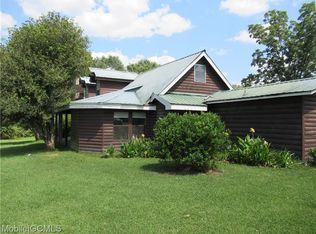 9801 Russell Rd, Citronelle, AL 36522