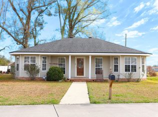 400 Robyn St, Gray, LA 70359