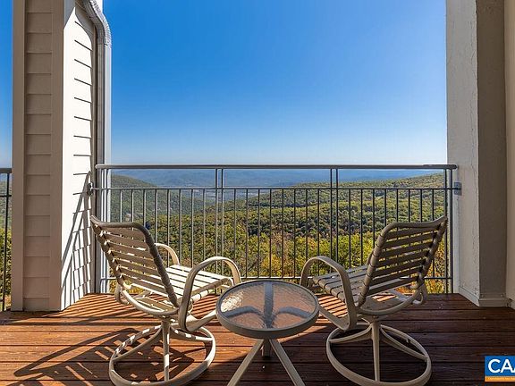 2nd image of 1556 Vistas #1556