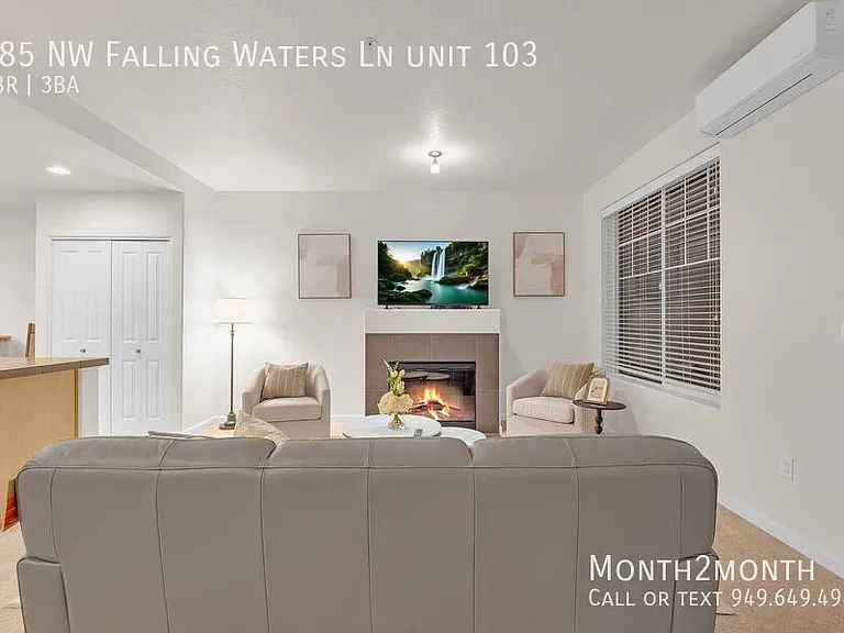 685 NW Falling Waters Ln #103 — Photo 5