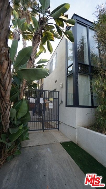 1st image of 1233 Barry Ave APT 204