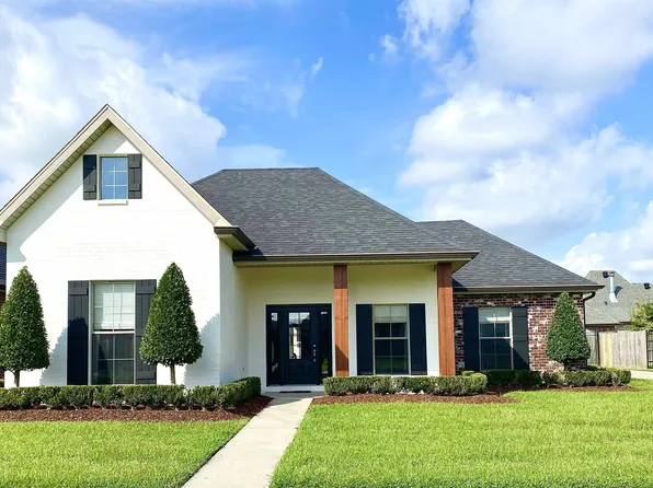 211 Jaden Ln, Houma, LA 70360