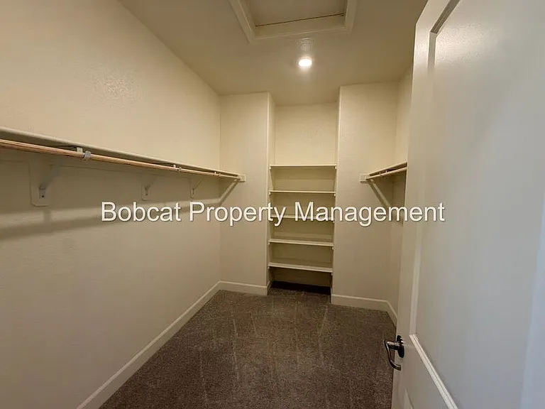 1751 Boundary Peak St — Photo 24