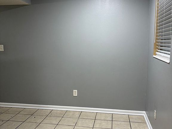 5th image of 1415 Pullen Rd APT A