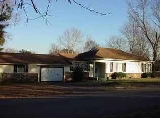 1319 S Denver Ave, Russellville, AR 72801
