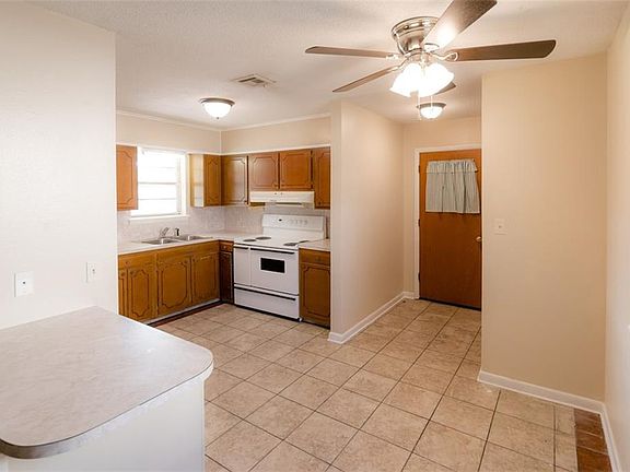 5th image of 214 Parkview Pl
