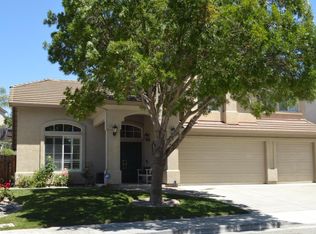 1121 Cypress St, Hollister, CA 95023
