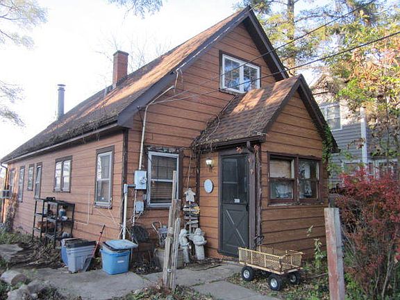 2nd image of 39056 N Cedar Crest Dr
